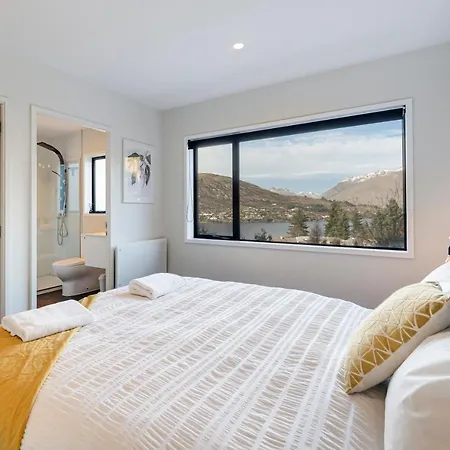 Lake View Viscount Queenstown Exterior photo
