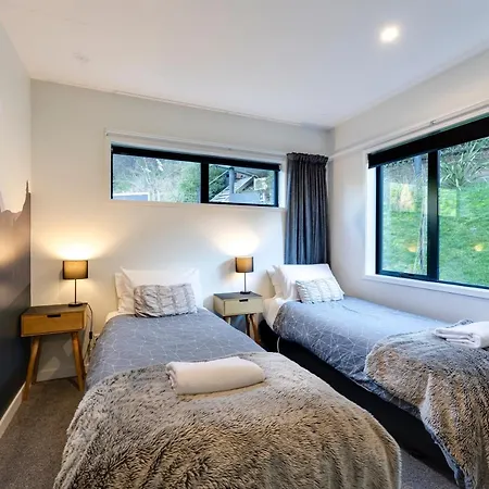 Lake View Viscount Queenstown Exterior photo